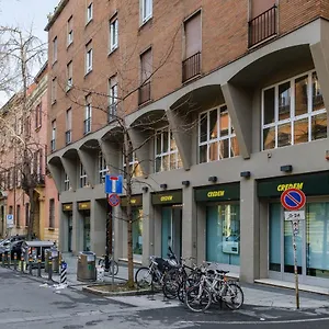  Apartamento Piazza De' Calderini By Wonderful Italy Italia