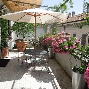 https://hotel-antica-locanda-dei-mercanti.it-lombardy.com
