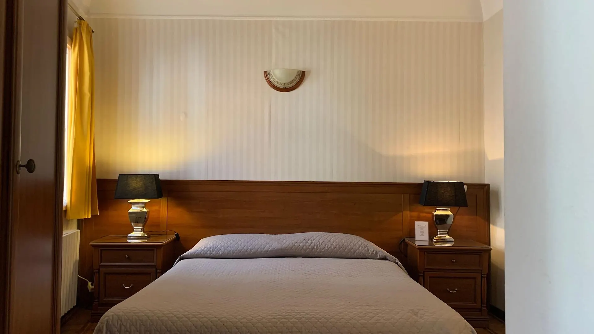 Al Campaniel Bed And Breakfast Venice 2*,  Italy